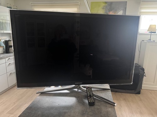 Flachbildfernseher